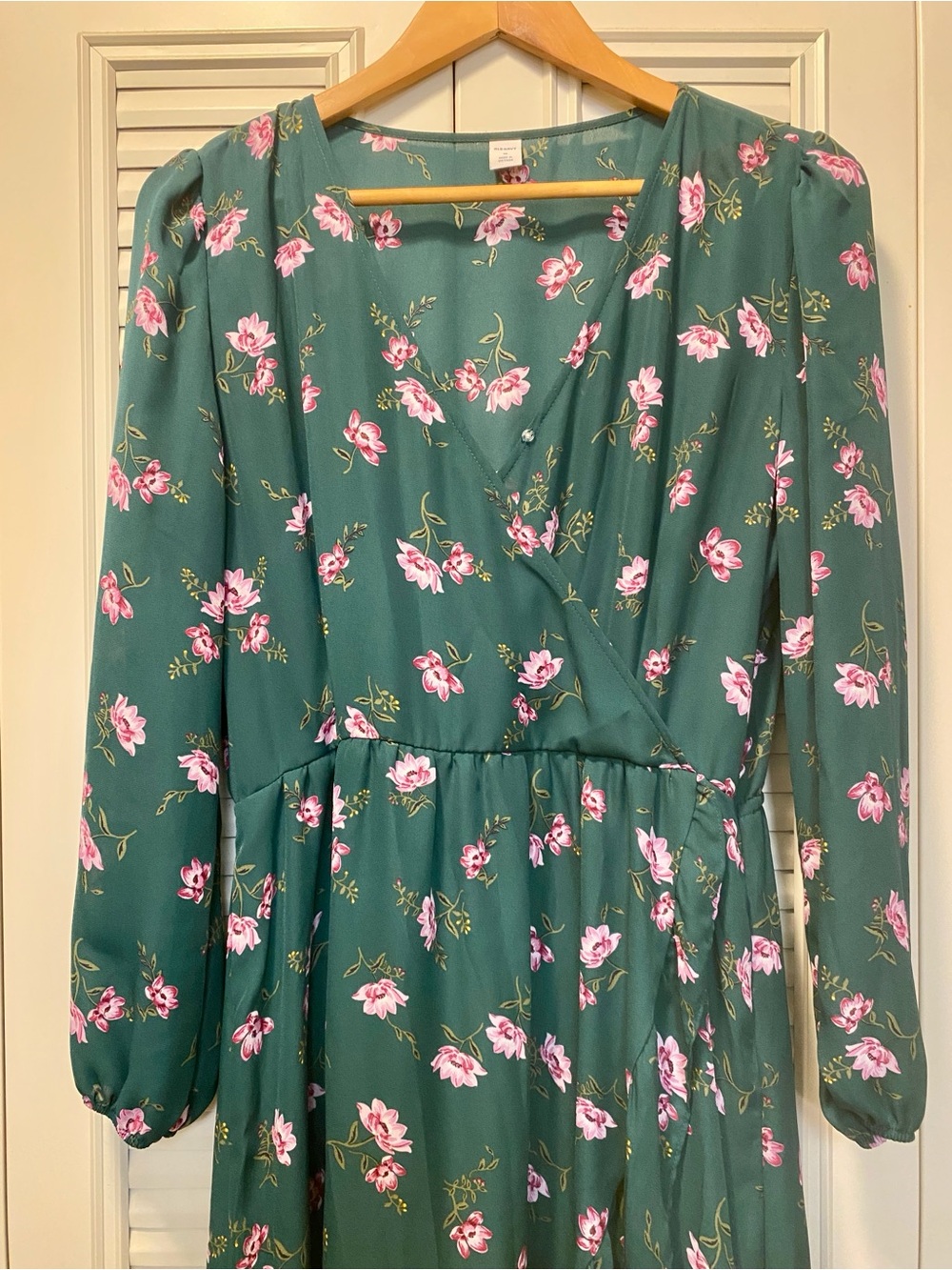 Old Navy Green Floral Long Sleeve Faux Wrap-Style Dress